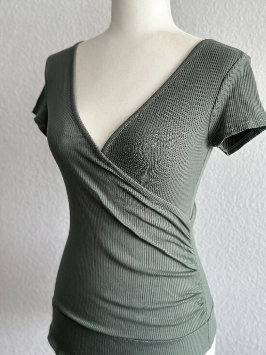 Lulus Tops - Lulus Olive Green Ribbed Wrap Bodysuit Small Stretch V-Neck Short Sleeve
